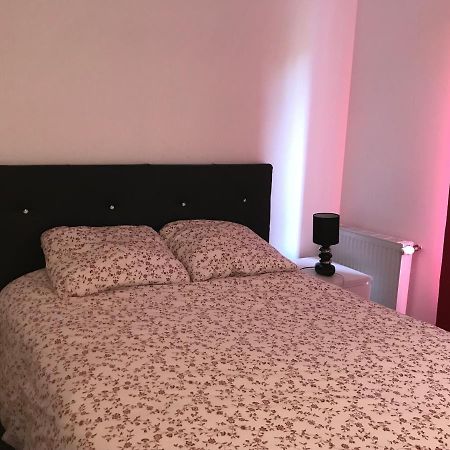 Chambre D'Hote Disneyland Esprit บุสซี-แซ็ง-ฌอร์ฌ ภายนอก รูปภาพ