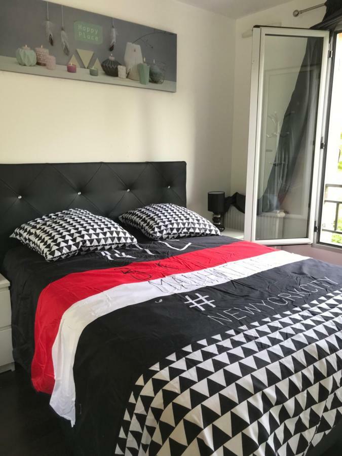 Chambre D'Hote Disneyland Esprit บุสซี-แซ็ง-ฌอร์ฌ ภายนอก รูปภาพ