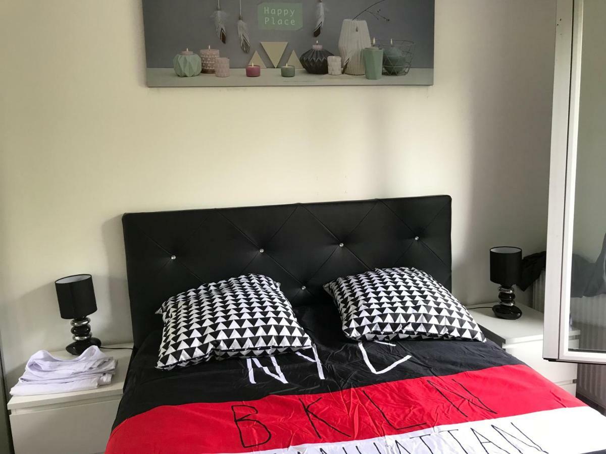 Chambre D'Hote Disneyland Esprit บุสซี-แซ็ง-ฌอร์ฌ ภายนอก รูปภาพ
